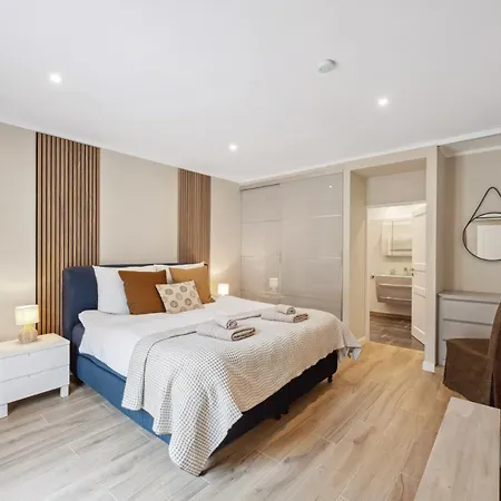 Lavyn 펜션 그리모