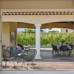 Lavyn Casa de Férias *