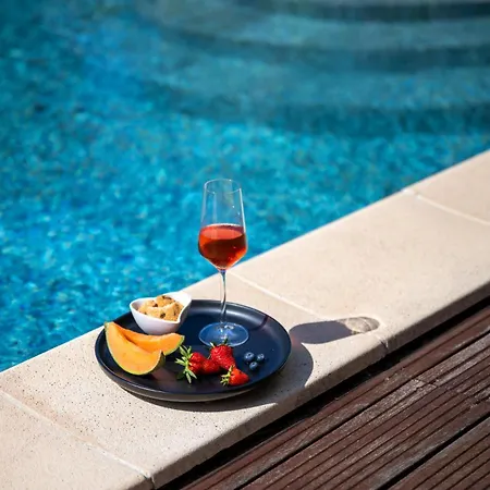 Holiday home Lavyn Grimaud
