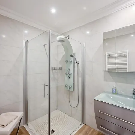 Lavyn Holiday home *